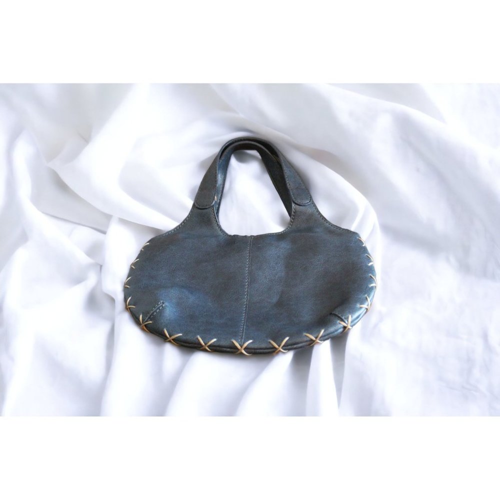 EUC  Blue Nine West Faux Leather Hobo Bag w/brass button clip and one inside zip